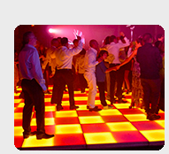 Parquet de danse disco, soirée disco, piste de danse lumineuse, soirée fluo, boule à facettes